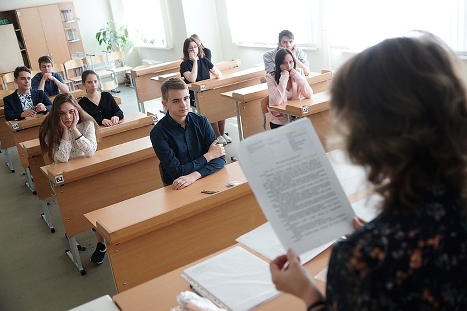 Суд не стал восстанавливать педагога в должности