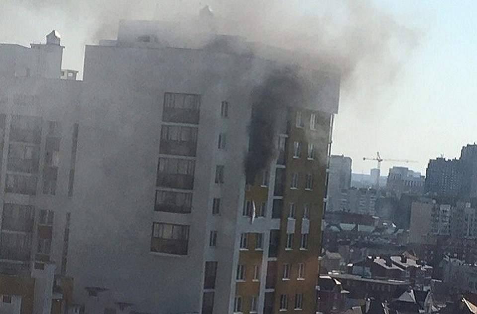 Возможно, в квартире взорвался баллон с газом. Фото: соцсети