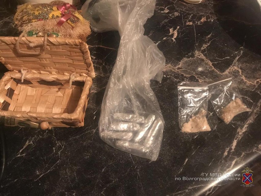 У мужчин обнаружили тысячу разовых доз.