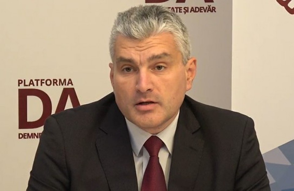 Александр Слусарь