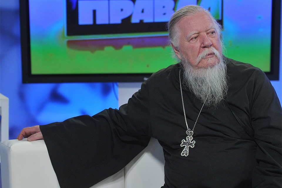 Протоиерей отец Дмитрий Смирнов.