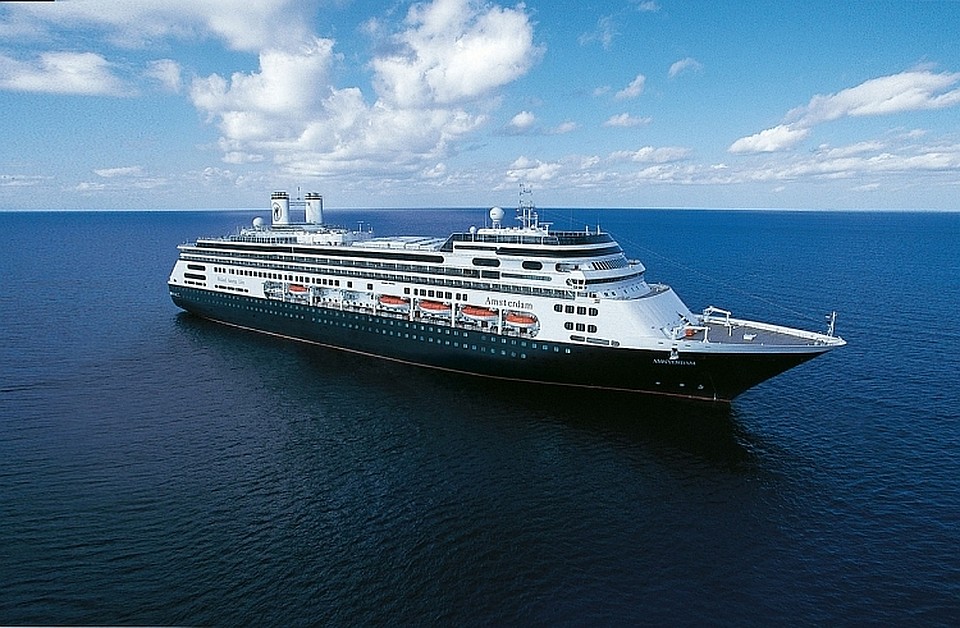 Голландский лайнер Westerdam.
