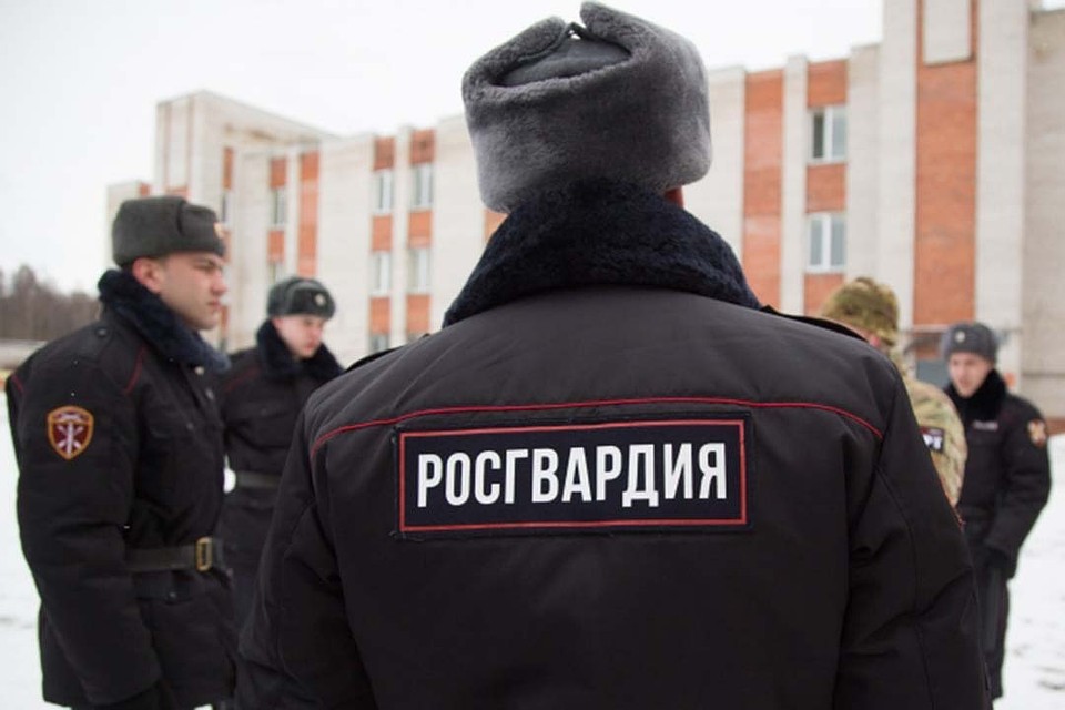 Дебошира не устроило, что девушка отказалась с ним знакомиться
