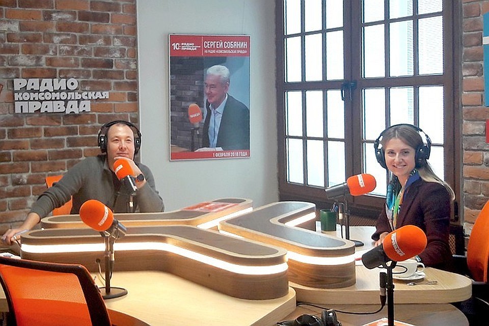 В эфире Радио «Комсомольская правда» Алена Ефремова рассказала, какие специалисты сейчас наиболее востребованы в банковской сфере. Фото: Эльвира Зорина.