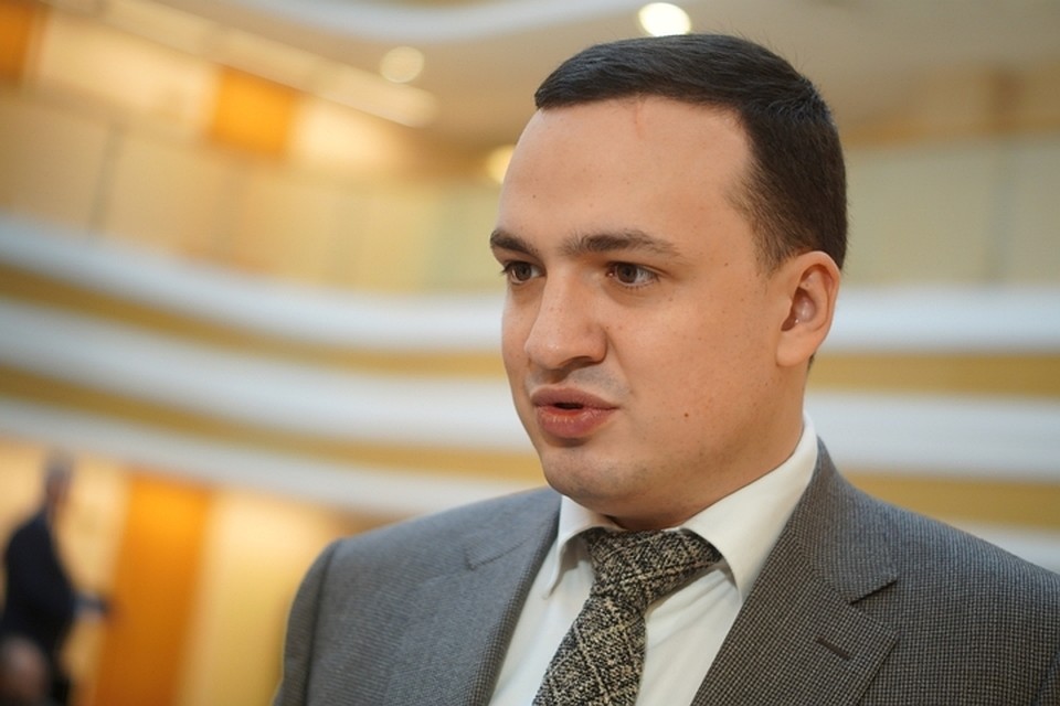 Сам депутат заявил, что намерен понести административное наказание