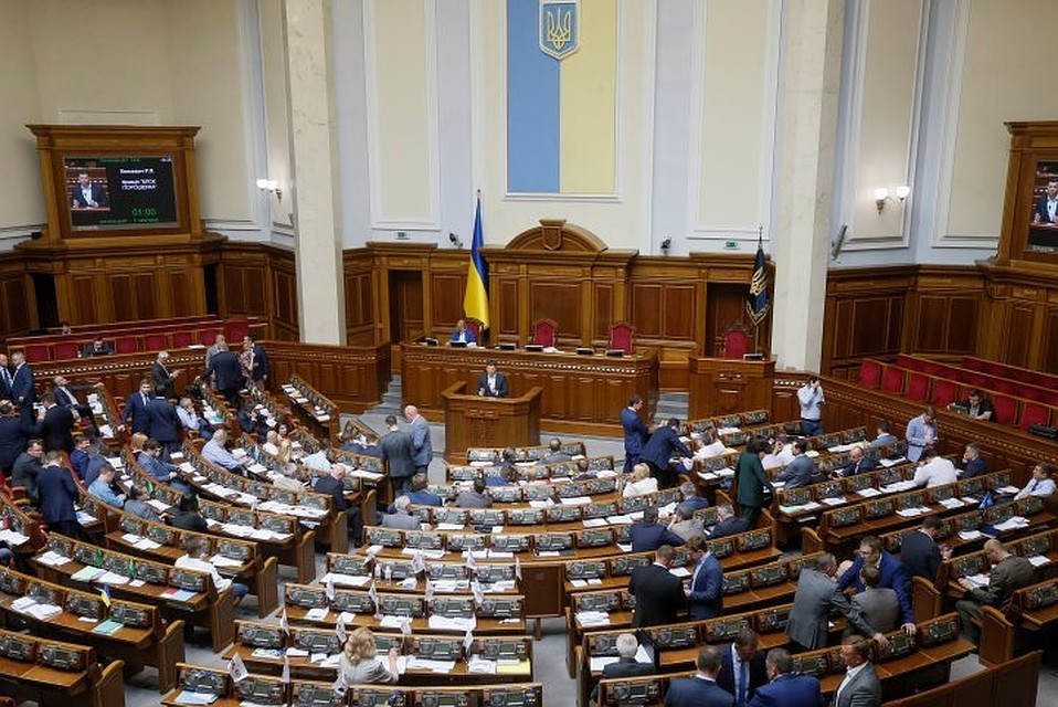 В Верховной раде Украины предложили новую дату инаугурации Владимира Зеленского