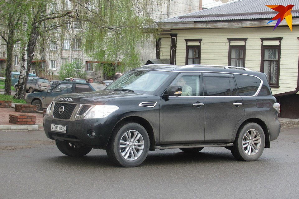 Авто Никиты Белых выставят на продажу