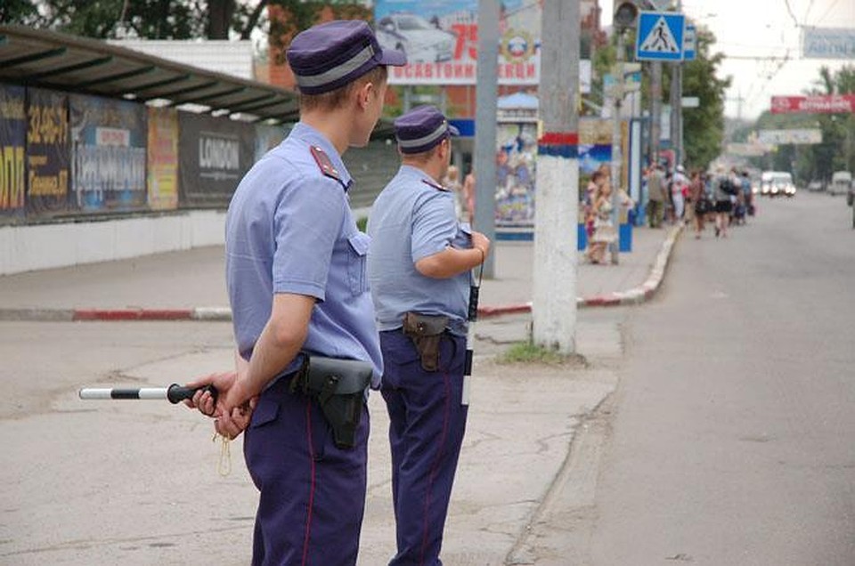 На дорогах будут дежурить усиленные наряды ГИБДД.