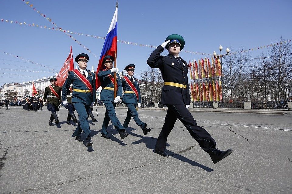 Магаданская область отметила День Победы праздничным парадом. Фото правительства Магаданской области.