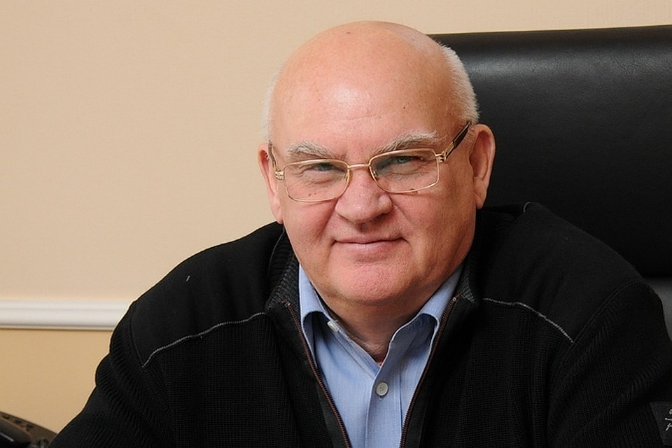 Александр Лапин.