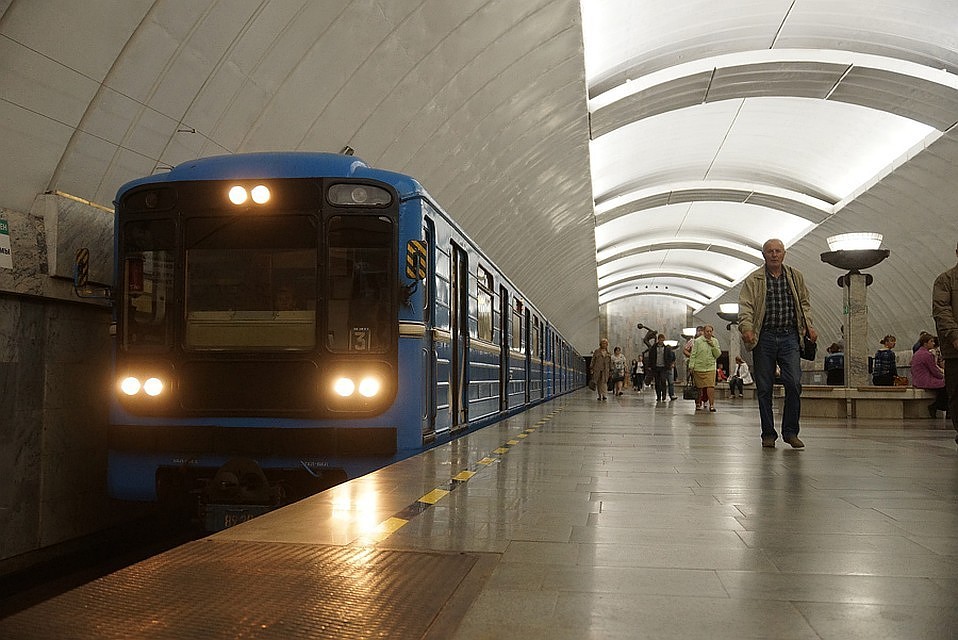 Власти уже несколько лет заявляют, что на продолжение строительства метро не хватает денег. Фото: Алексей БУЛАТОВ.