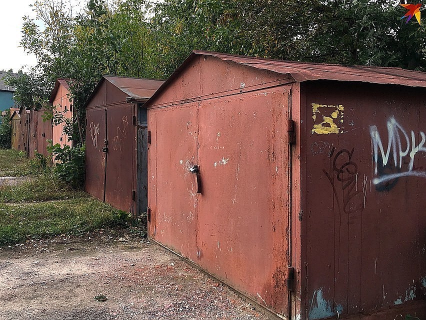 Гаражи во дворах вне закона: только с территории Октябрьского округа в 2019 году вывезут 130 объектов.