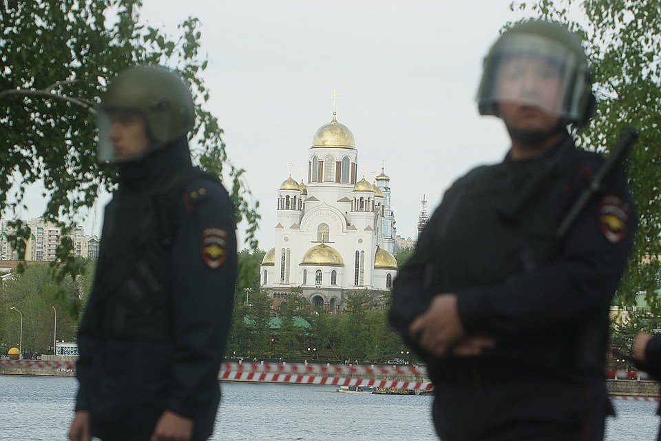 Во время противостояния в центре Екатеринбурге, 13 мая 2019 г.