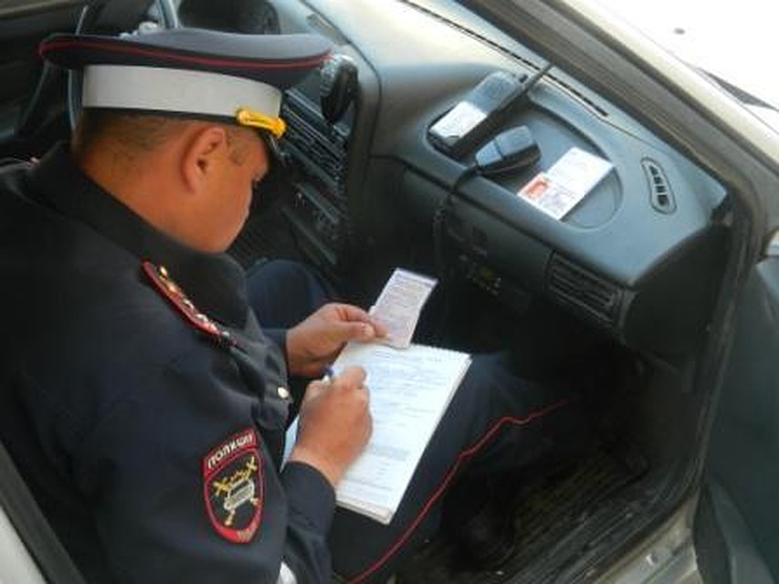 В Смоленске стартовали «сплошные проверки» водителей.