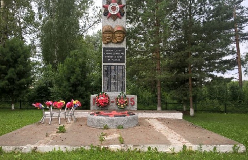 Благоустройство общественных пространств и памятных мест - важная часть работы поселения. Фото из архива СП.