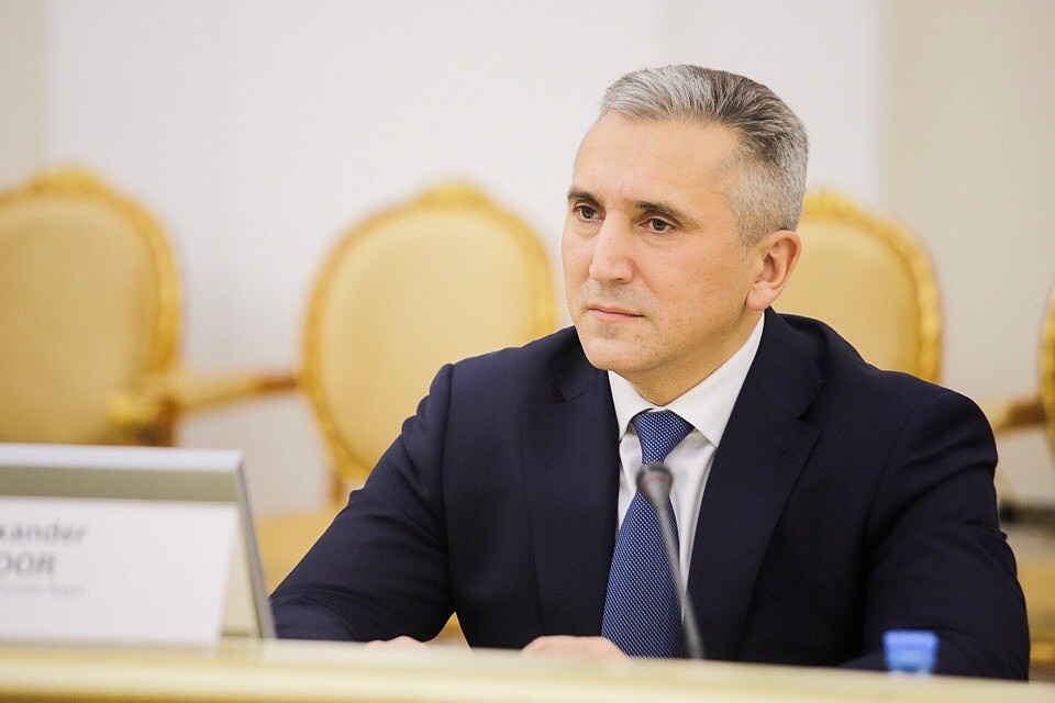 Александр Моор выступил с докладом о реализации стратегии национальной политики в Тюменской области