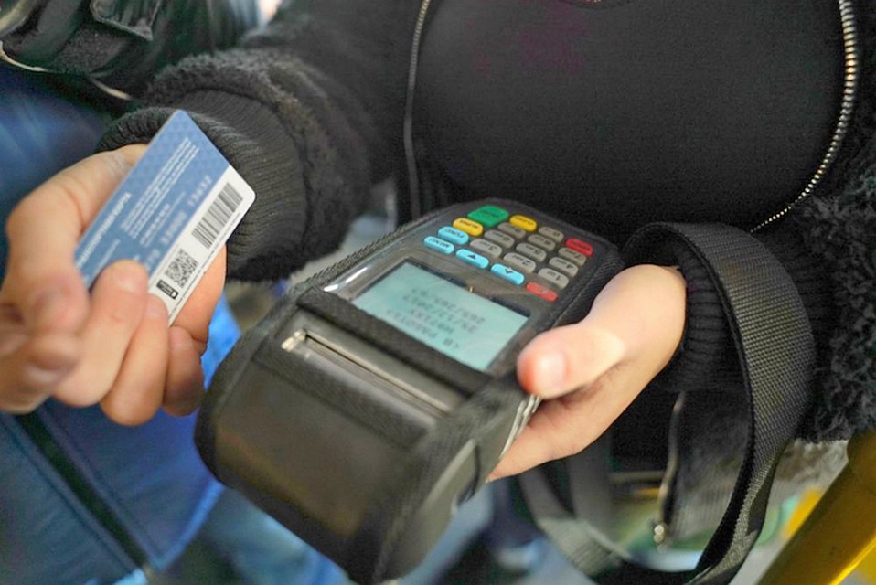 Условия переходного периода распространяются на тех, кто выбрал проезд по соцкарте