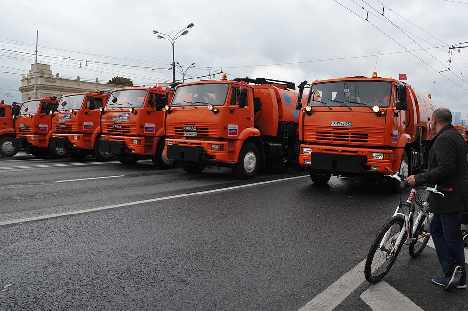 Колонна мусоровозов отправится по всей стране