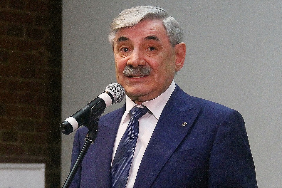 Актер Александр Панкратов-Черный.