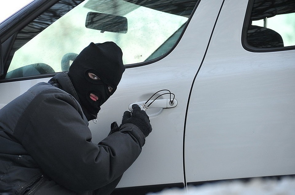 В Твери поймали двух автоугонщиков