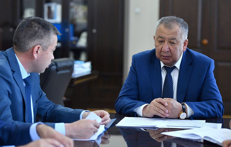 Боронов провел совещание по принятию превентивных мер защиты населения от ЧС.