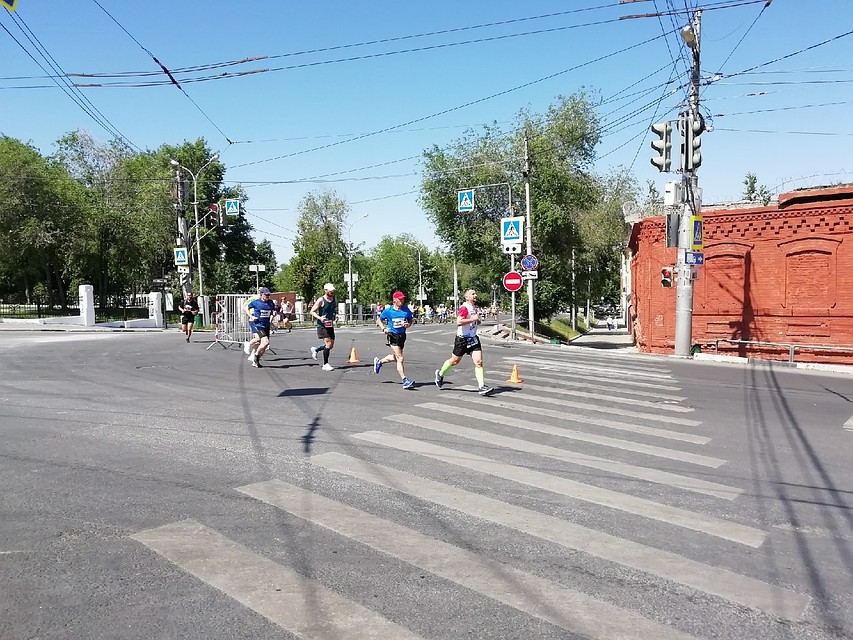В Самаре 1700 человек пробежали в "Королеве спорта"