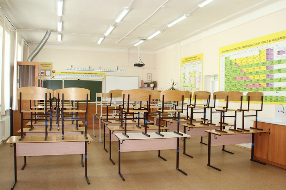 После последних звонков в школах Хабаровска досрочно выдали паспорта готовности