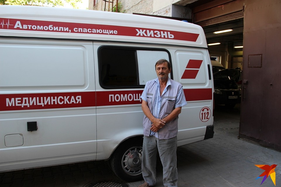 Водитель скорой помощи чудом не пострадал