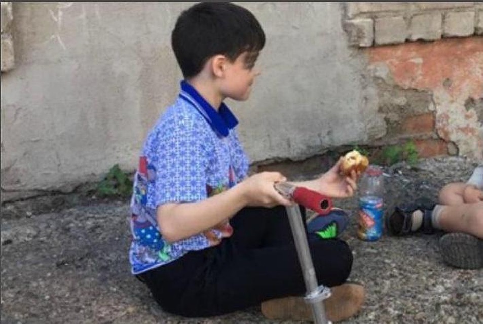 Как говорят соседи, потерявшийся 8-летний мальчик - добрый и общительный. Фото: личный архив.