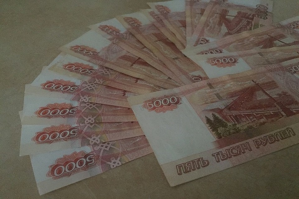 Путем обмана преступник требовал от пожилых людей 85, 200 и 110 тысяч рублей.