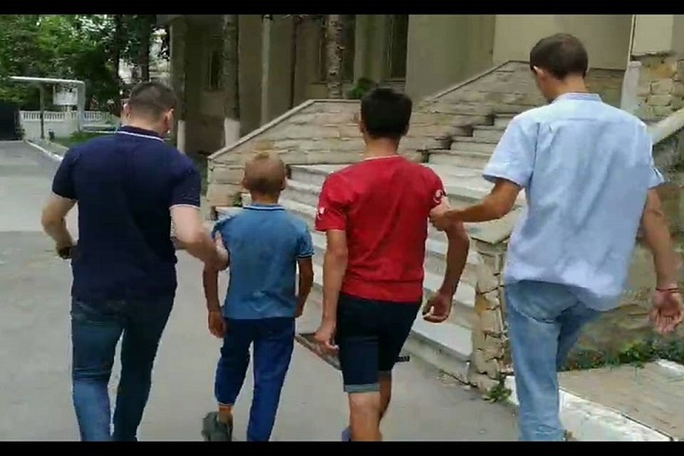 Юных грабителей задержали (Фото: муниципальная полиция).