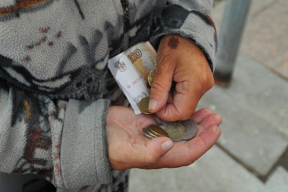 Не бойтесь попасть в неловкое положение перед пожилым: если ошибетесь, то извинитесь и пойдете дальше, а если нет — спасете жизнь