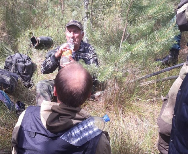 Пенсионер отправился в гости к своему другу в Стародорожский район, где решил сходить в лес насобирать ягод.. Фото: mvd.gov.by