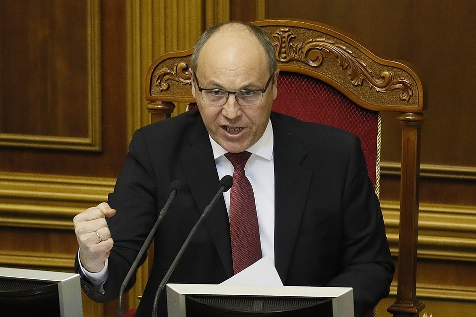 Спикер Верховной Рады не смог с первого раза проголосовать на выборах