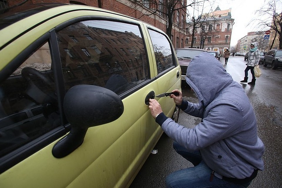 Автомобили бюджетного сегмента чаще похищаются в регионах, а в Москве и Петербурге предпочитают премиумные авто