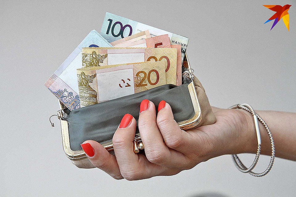 В неделю один человек отдает за продукты в среднем 48 руб.
