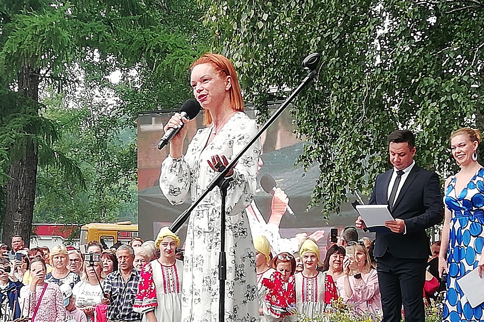 Алиса Гребенщикова на открытии Шукшинских дней на Алтае