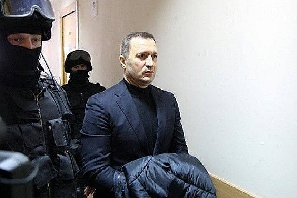 Сократили срок Филату на два года.