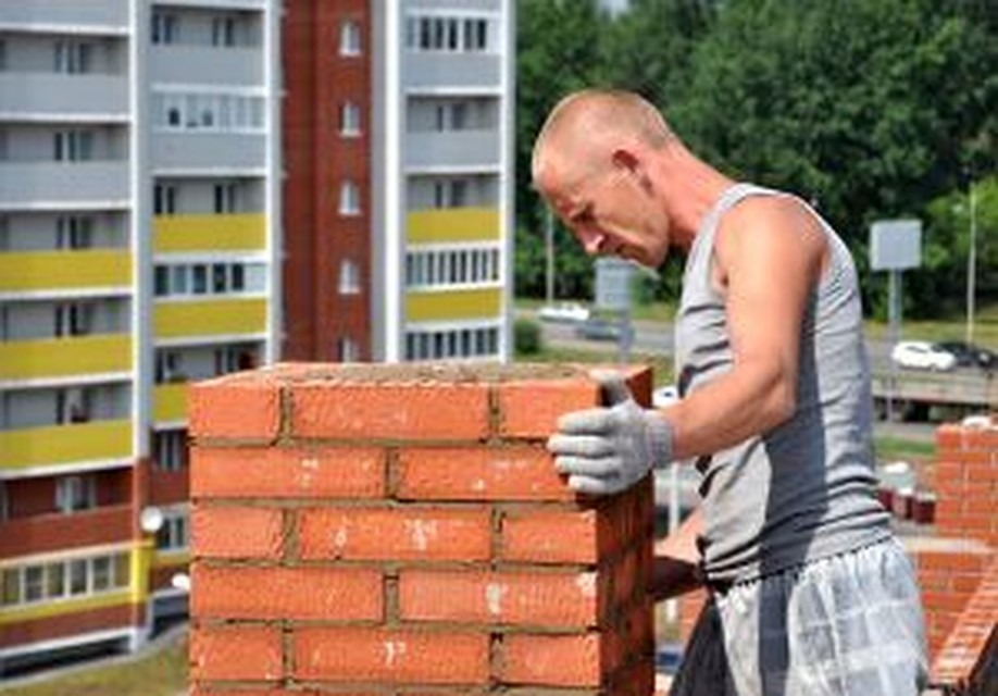 День строителя ежегодно отмечается в России 11 августа.