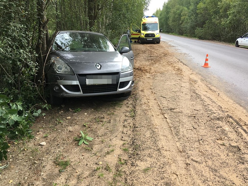 Два водителя пострадали в ДТП под Тверью Фото: пресс-служба УГИБДД России по Тверской области