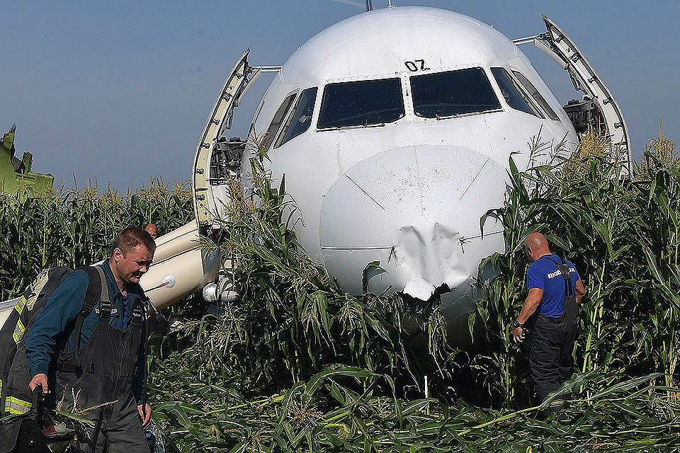 Жесткая посадка А-321 Airbus в Подмосковье