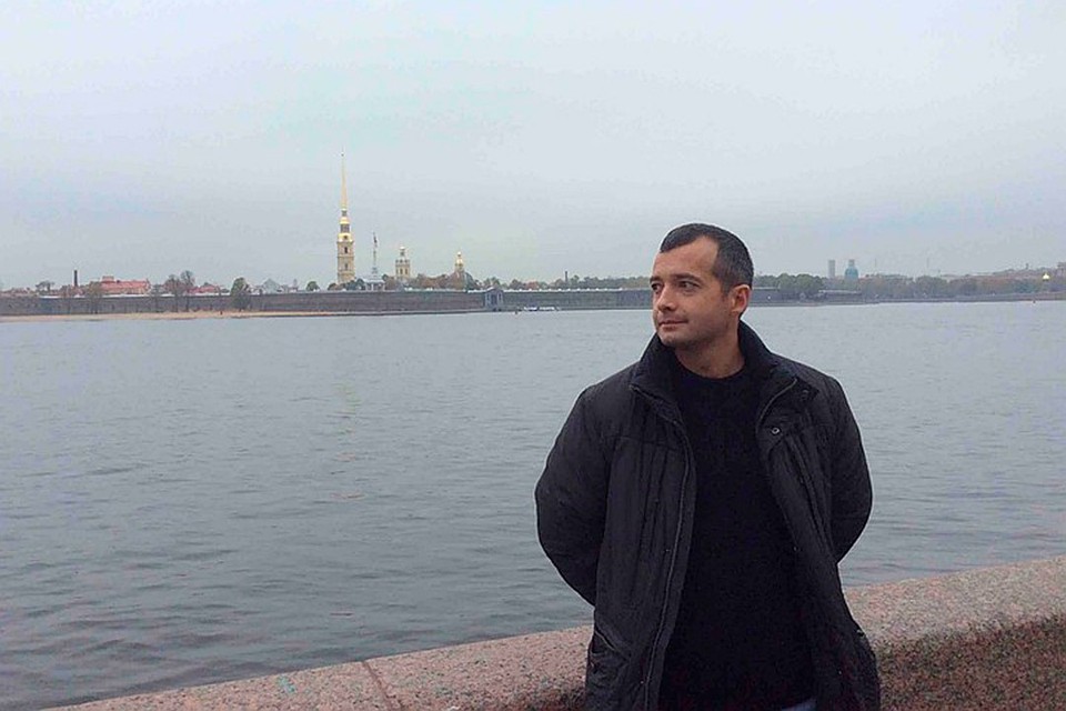 Любовь к авиации Дамиру передалась от отца.