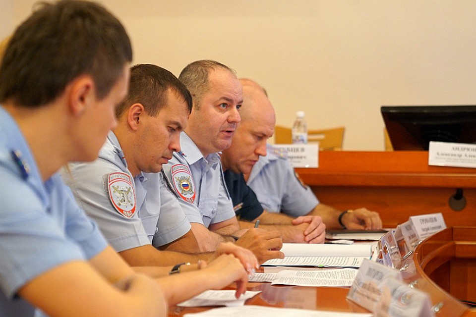 В день выборов в Хабаровске за порядком проследят почти полторы тысячи полицейских