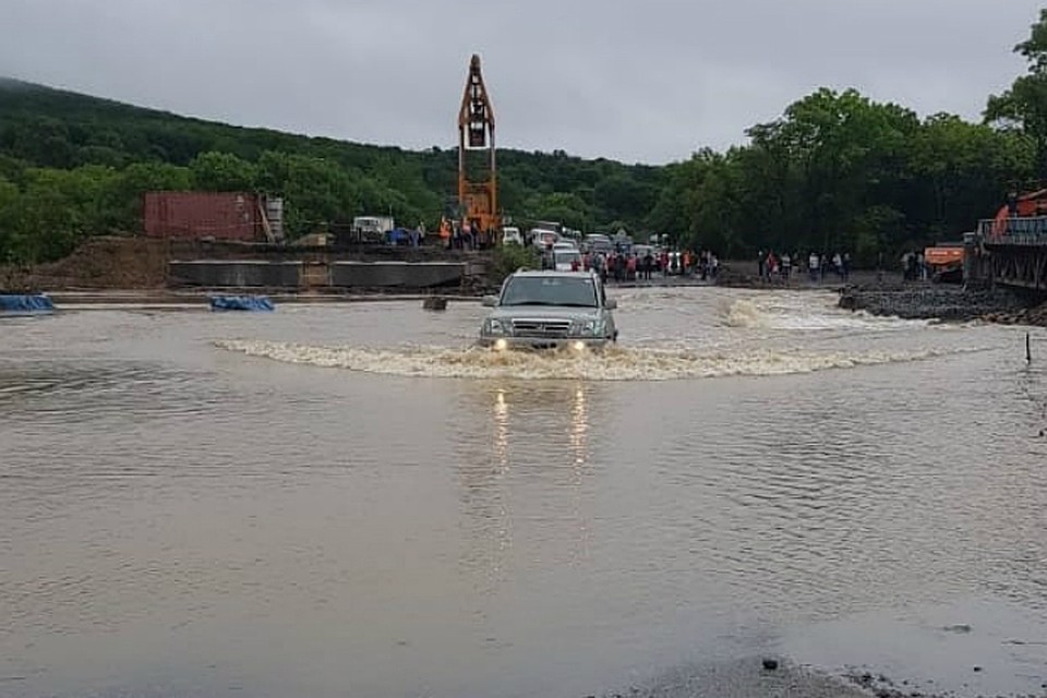 Чтобы добраться из Находки во Владивосток (или наоборот), автомобилистам придется сделать круг через Партизанск. Фото: vlnews24