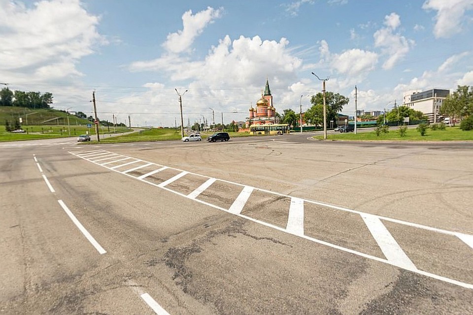 Площадь Баварина в Барнауле.