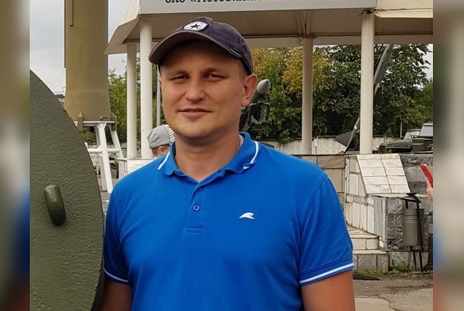 Родные обращаются ко всем, кто видел изображенного на фото мужчину – позвонить по указанным в статье телефонам. Фото: семейный архив.