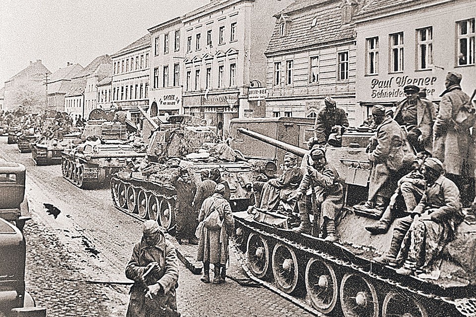 30 апреля 1945 года. Т-34 в Берлине. Фото: Анатолий Егоров/РИА Новости