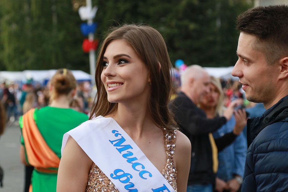 "Мисс Барнаула" Елена Драгина