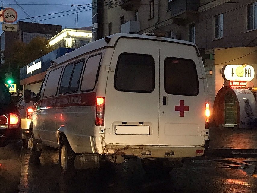 Это в Воронеже с машинами скорой помощи все хорошо. В райцентрах есть проблемы.