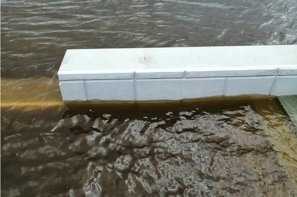 Уровень Амура у Хабаровска сегодня, 12 сентября 2019 года, 574 сантиметра